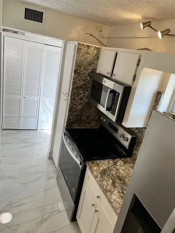 10181 Twin Lakes Drive Coral Springs FL 33071