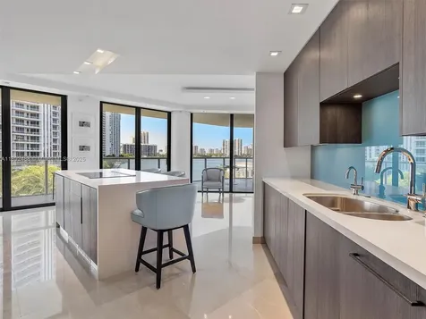 4000 Island Boulevard Aventura FL 33160