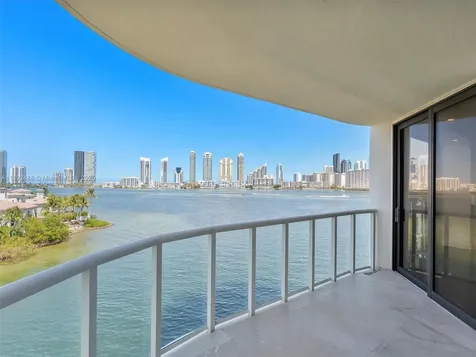 4000 Island Boulevard Aventura FL 33160