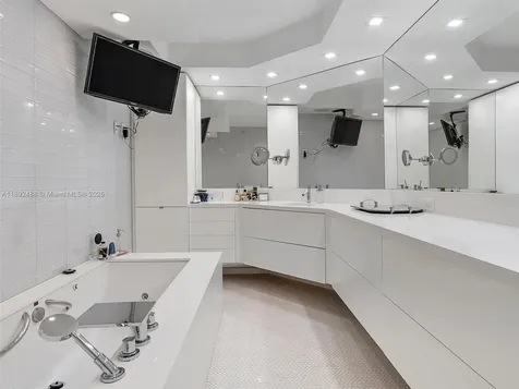4000 Island Boulevard Aventura FL 33160