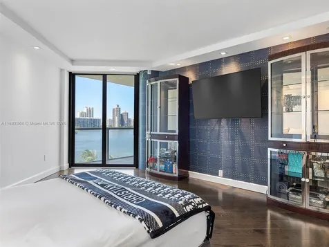 4000 Island Boulevard Aventura FL 33160