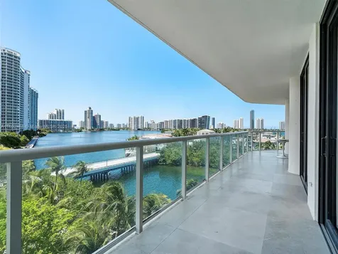 4000 Island Boulevard Aventura FL 33160
