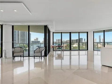 4000 Island Boulevard Aventura FL 33160