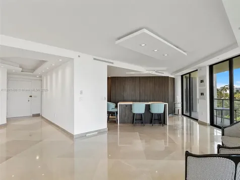 4000 Island Boulevard Aventura FL 33160