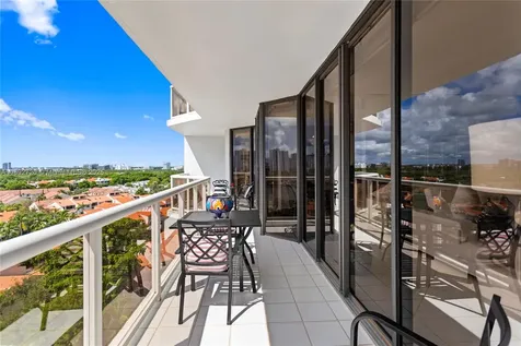 3598 Yacht Club Drive Aventura FL 33180