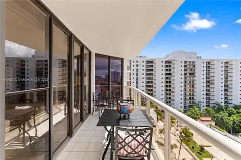 3598 Yacht Club Drive Aventura FL 33180