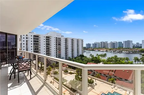 3598 Yacht Club Drive Aventura FL 33180