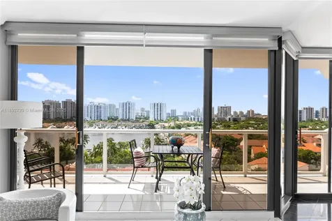 3598 Yacht Club Drive Aventura FL 33180