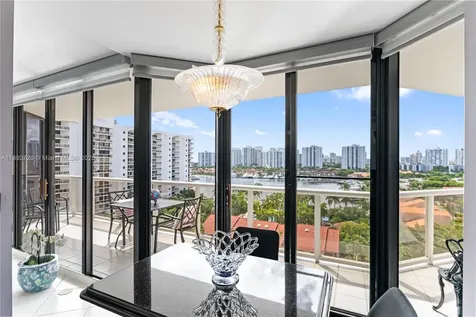 3598 Yacht Club Drive Aventura FL 33180