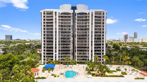3598 Yacht Club Drive Aventura FL 33180
