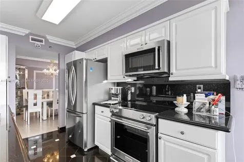 3598 Yacht Club Drive Aventura FL 33180