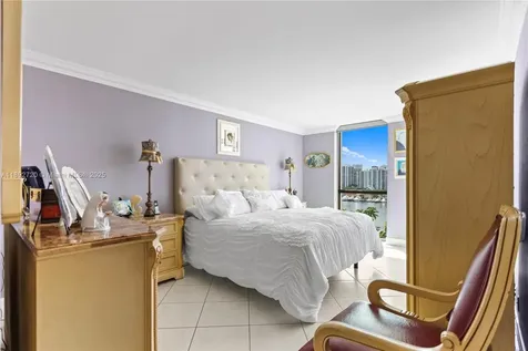 3598 Yacht Club Drive Aventura FL 33180