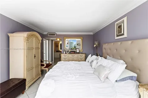 3598 Yacht Club Drive Aventura FL 33180