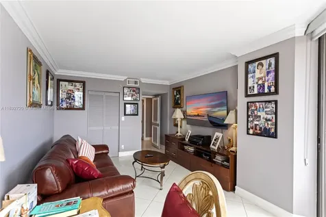 3598 Yacht Club Drive Aventura FL 33180