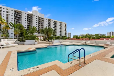 3598 Yacht Club Drive Aventura FL 33180