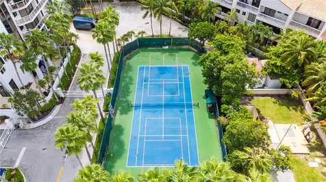 3598 Yacht Club Drive Aventura FL 33180