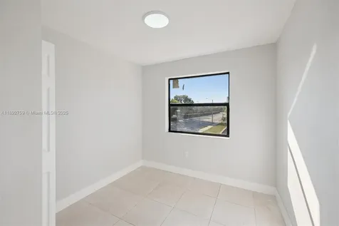 2754 NW 193rd Terrace Miami Gardens FL 33056
