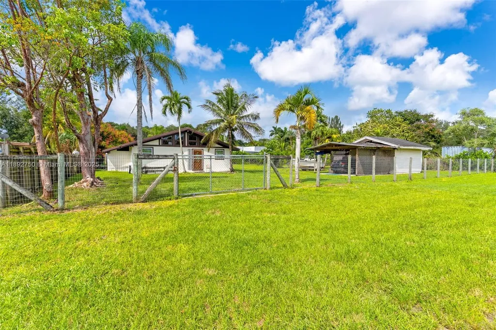 23060 SW 155th Avenue Miami FL 33170