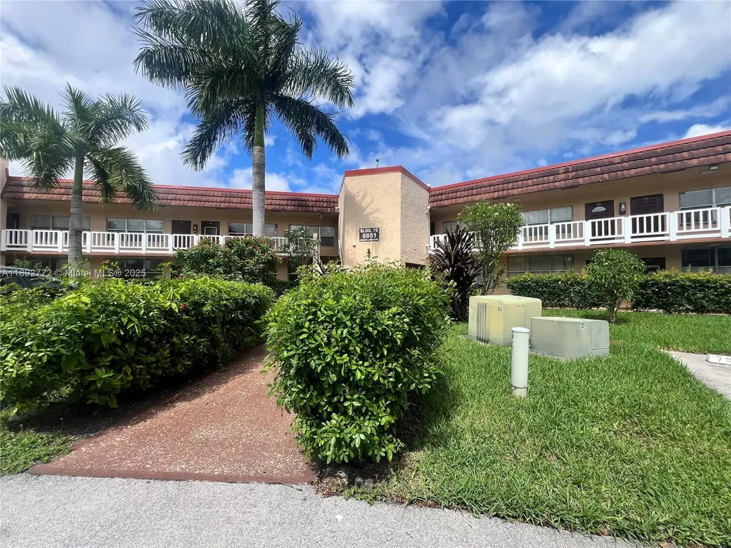 8851 Sunrise Lakes Boulevard Sunrise FL 33322