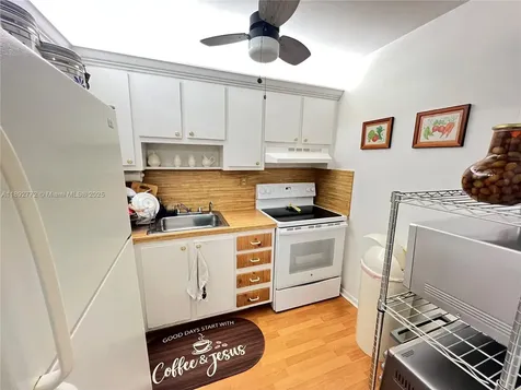 8851 Sunrise Lakes Boulevard Sunrise FL 33322