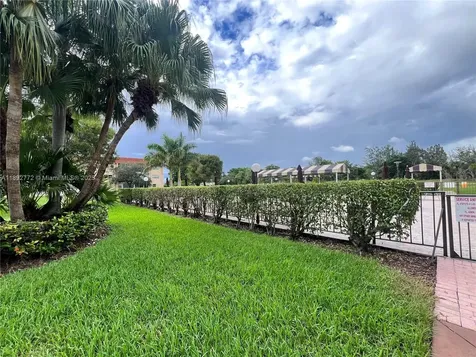 8851 Sunrise Lakes Boulevard Sunrise FL 33322