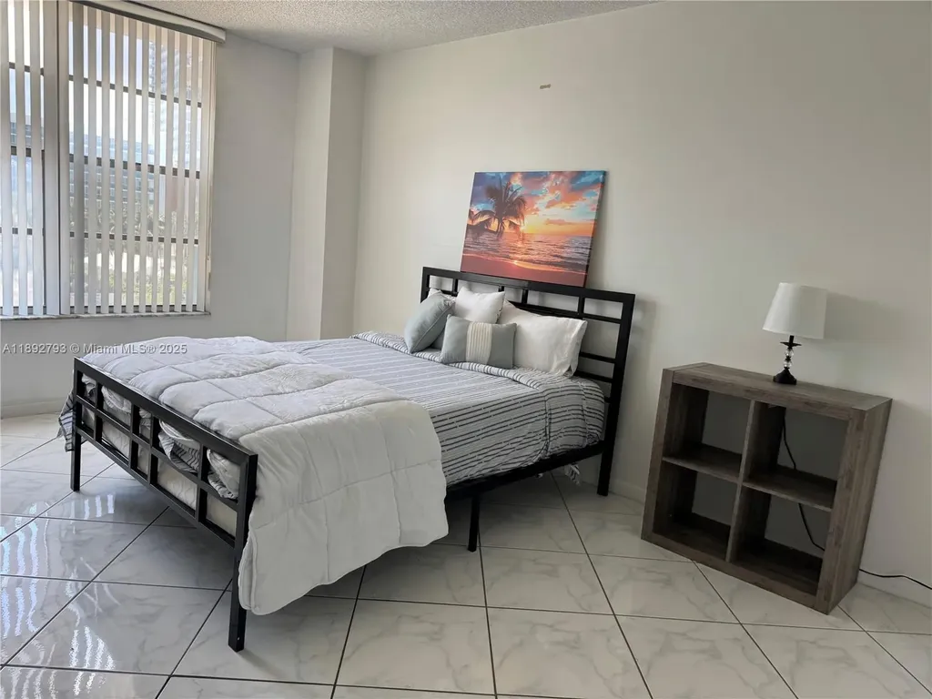 3800 S Ocean Drive Hollywood FL 33019