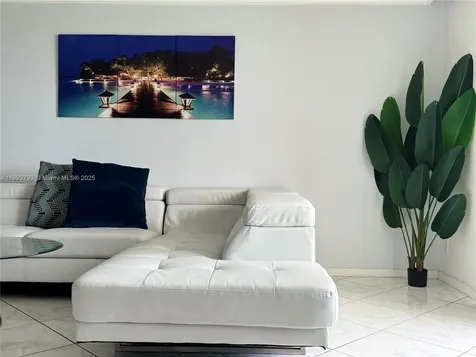 3800 S Ocean Drive Hollywood FL 33019