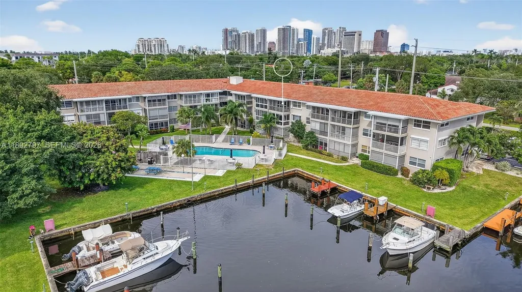 900 SW 12th Street Fort Lauderdale FL 33315