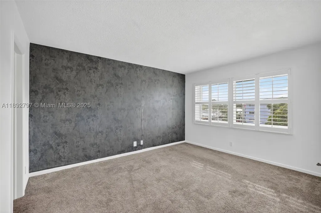 900 SW 12th Street Fort Lauderdale FL 33315