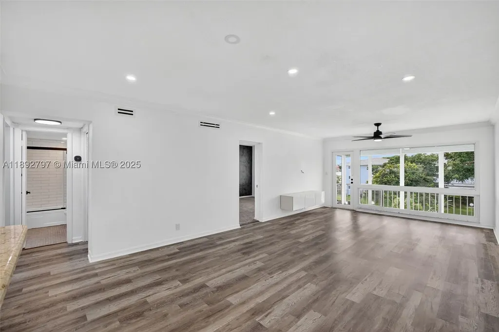 900 SW 12th Street Fort Lauderdale FL 33315
