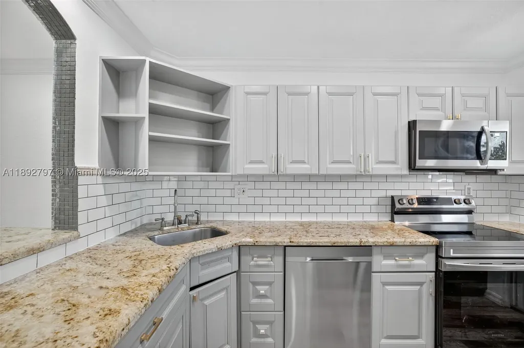 900 SW 12th Street Fort Lauderdale FL 33315