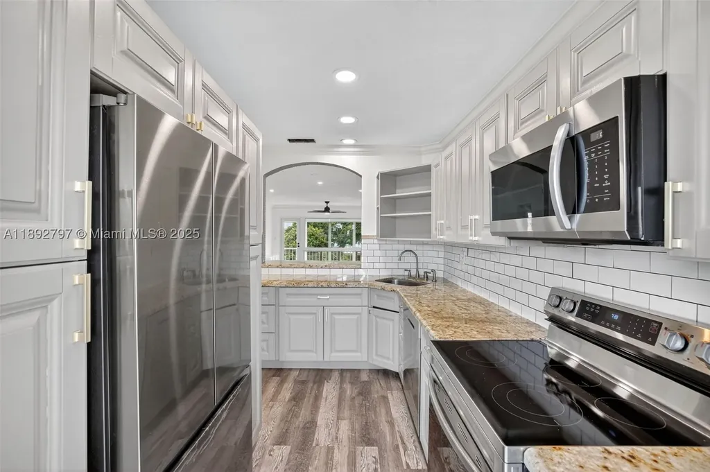 900 SW 12th Street Fort Lauderdale FL 33315