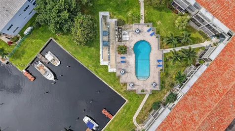 900 SW 12th Street Fort Lauderdale FL 33315