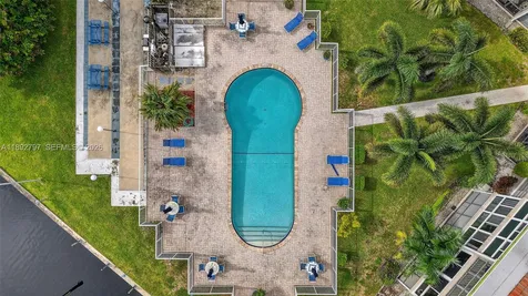900 SW 12th Street Fort Lauderdale FL 33315