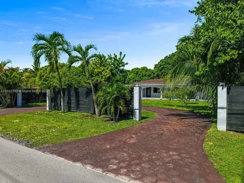 199 NE 163rd Street Miami FL 33162