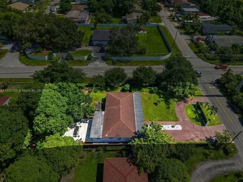 199 NE 163rd Street Miami FL 33162