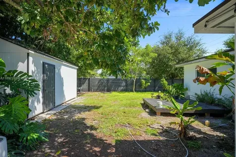 199 NE 163rd Street Miami FL 33162