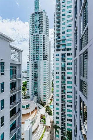 227 NE 2nd Street Miami FL 33132