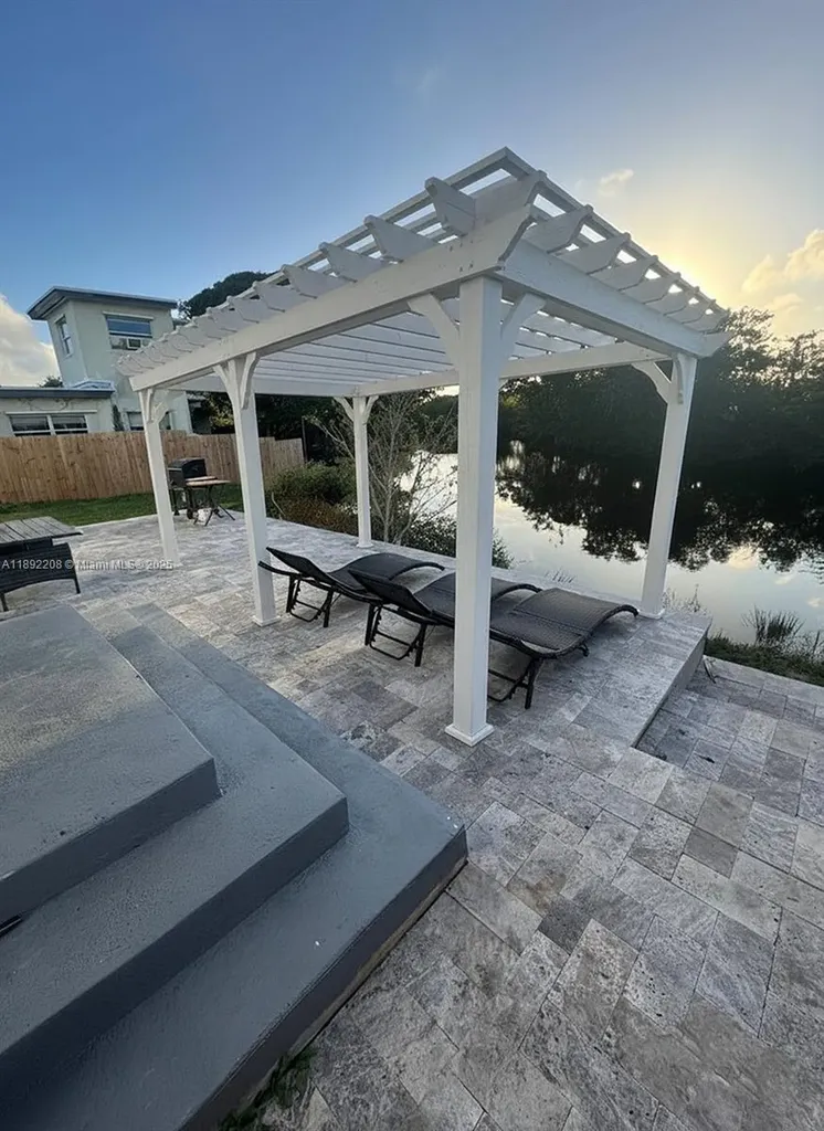 655 NW 24th Avenue Fort Lauderdale FL 33311