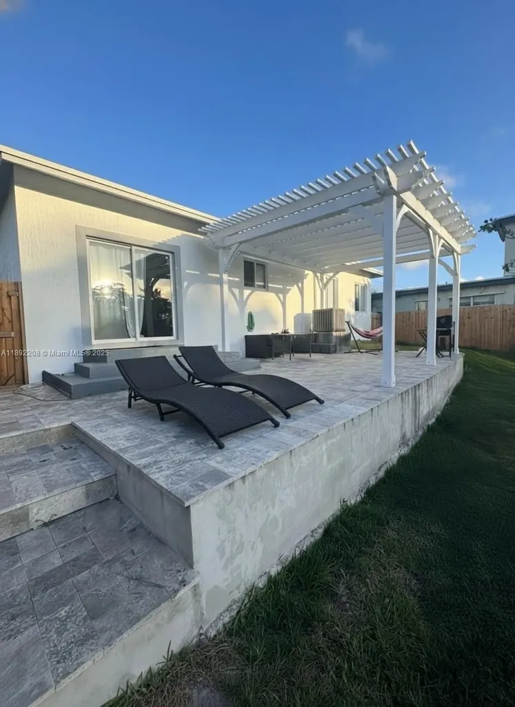 655 NW 24th Avenue Fort Lauderdale FL 33311