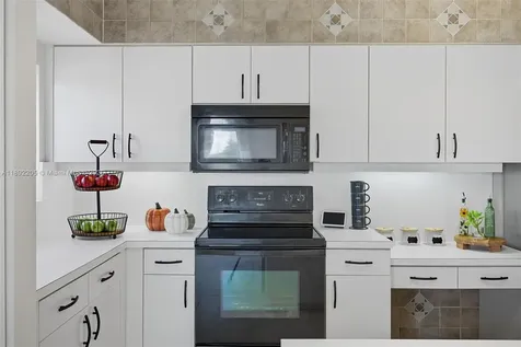 13305 NW 13th Street Sunrise FL 33323