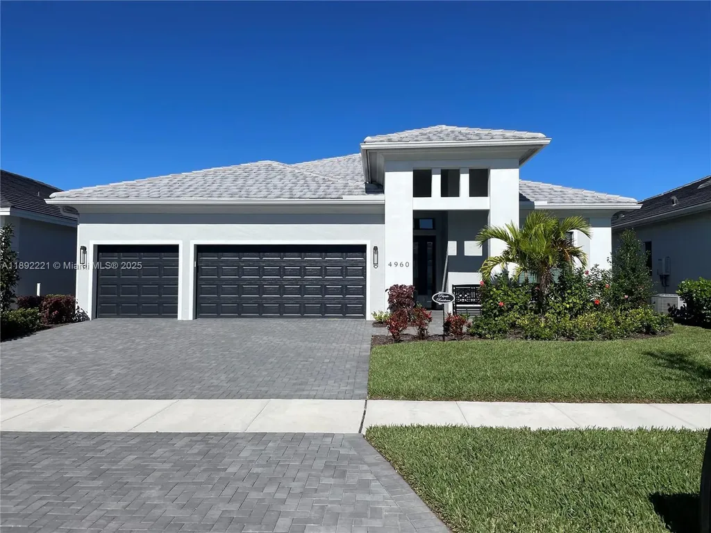 4960 Surfside Circle Bradenton FL 34211