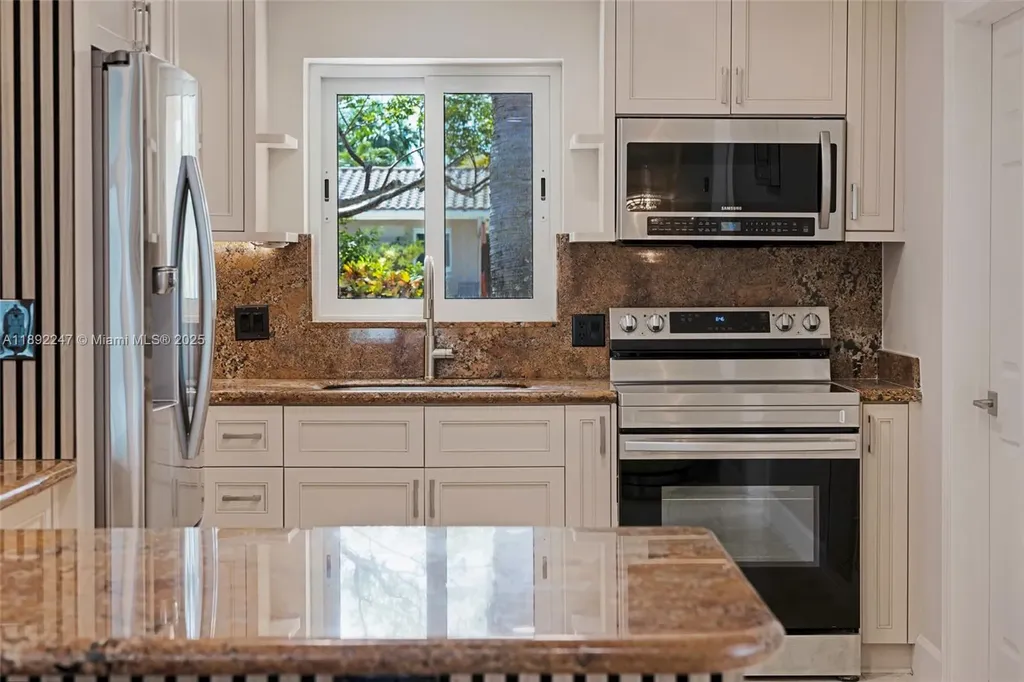 2115 NE 54th Court Fort Lauderdale FL 33308