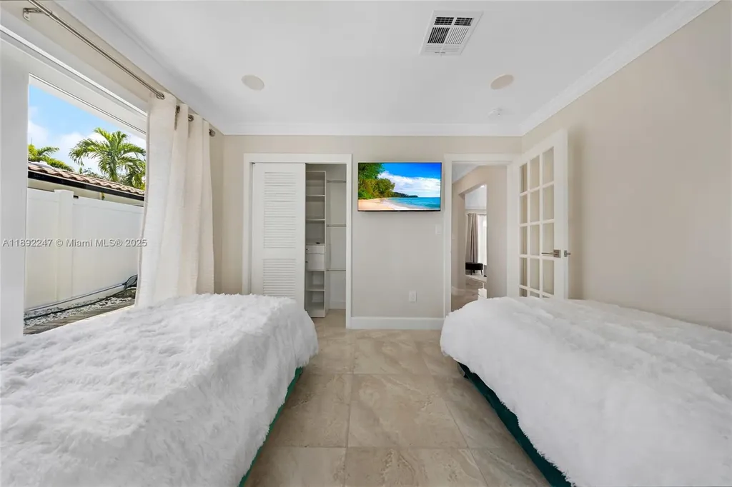 2115 NE 54th Court Fort Lauderdale FL 33308