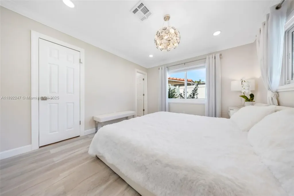 2115 NE 54th Court Fort Lauderdale FL 33308