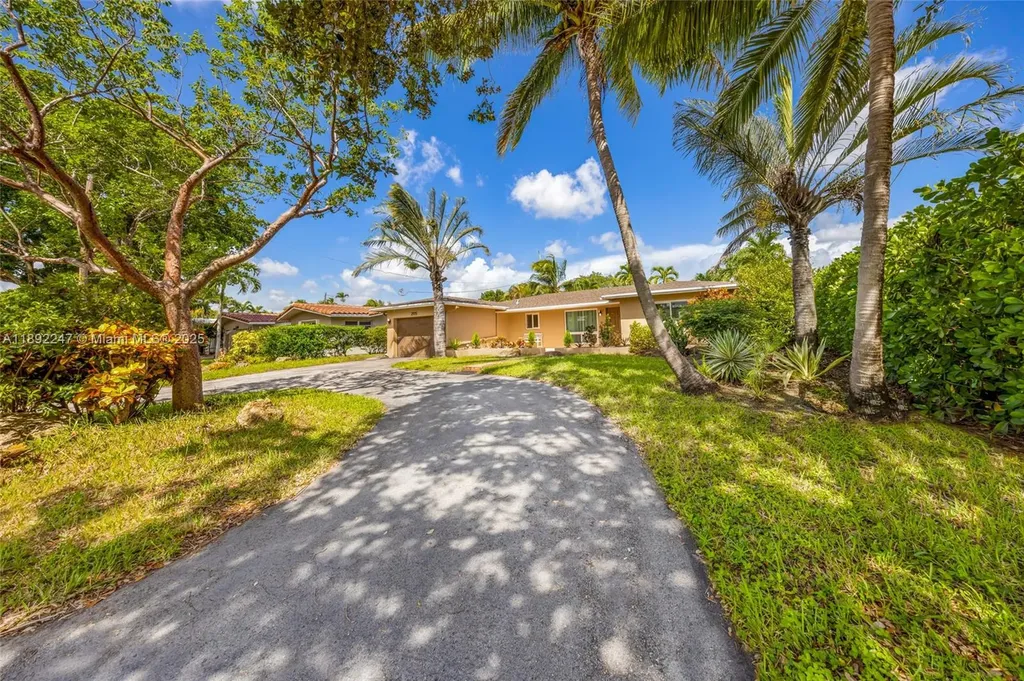 2115 NE 54th Court Fort Lauderdale FL 33308