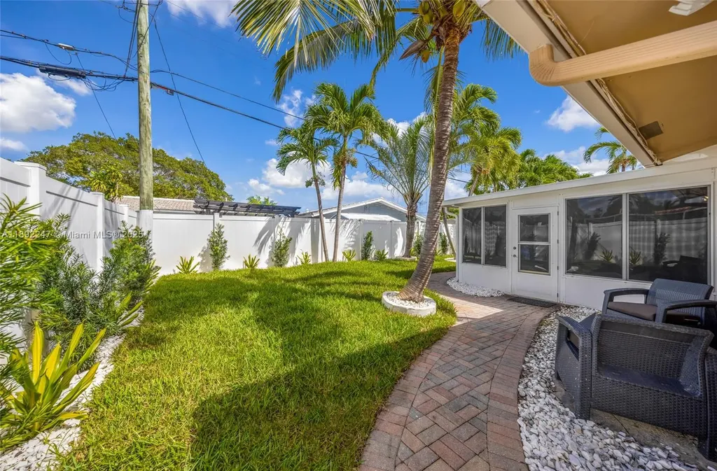 2115 NE 54th Court Fort Lauderdale FL 33308