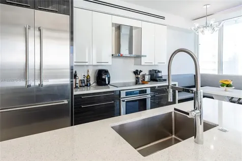16425 Collins Avenue Sunny Isles Beach FL 33160