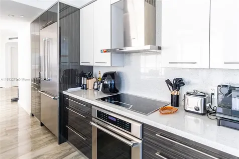 16425 Collins Avenue Sunny Isles Beach FL 33160