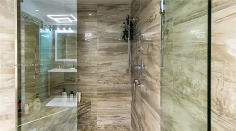 16425 Collins Avenue Sunny Isles Beach FL 33160
